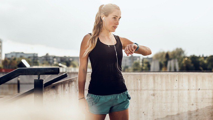 Wearing a Fitness Tracker Won’t Necessarily Lead to Weight Loss