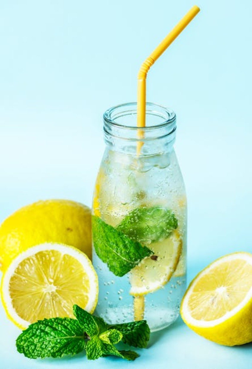 Detox water au citron