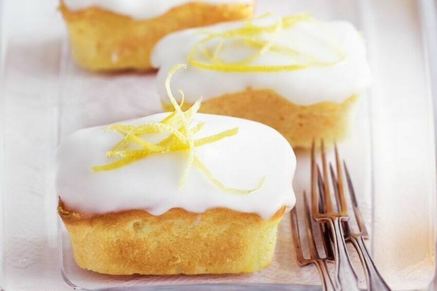 Lemon sour cream cake