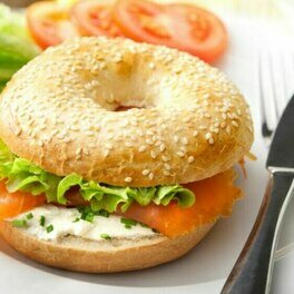 Bagel with smoked salmon and scrambled eggs
