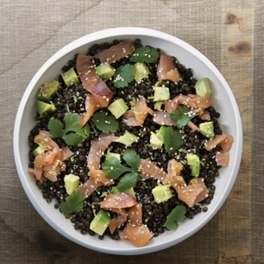 Salade lentilles beluga au saumon